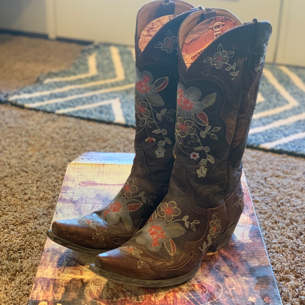 Old Gringo Brown Leather Cowboy Boots with Multicolor Floral Stitching